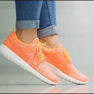 Nike Roshe Flyknit One in orange. EUC!